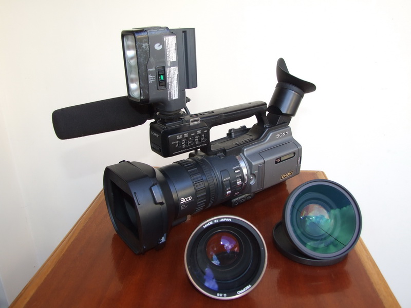 Professional Sony PD 170 Video camera for sale By Hans