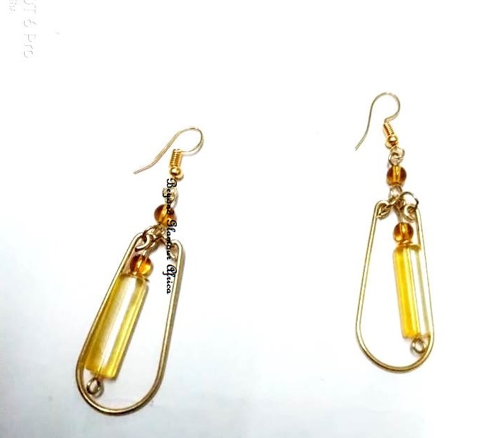 ladies yellow crystal earrings