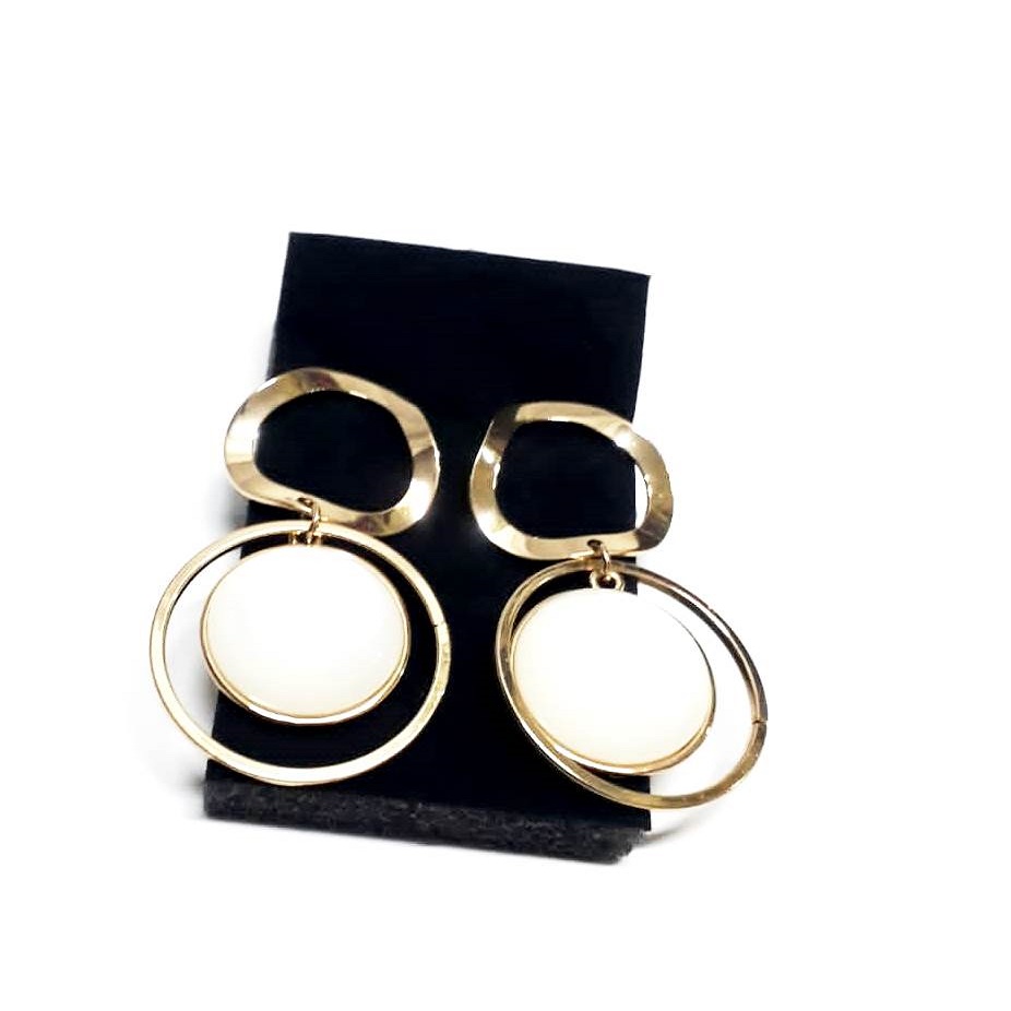 stunning fashion earrings