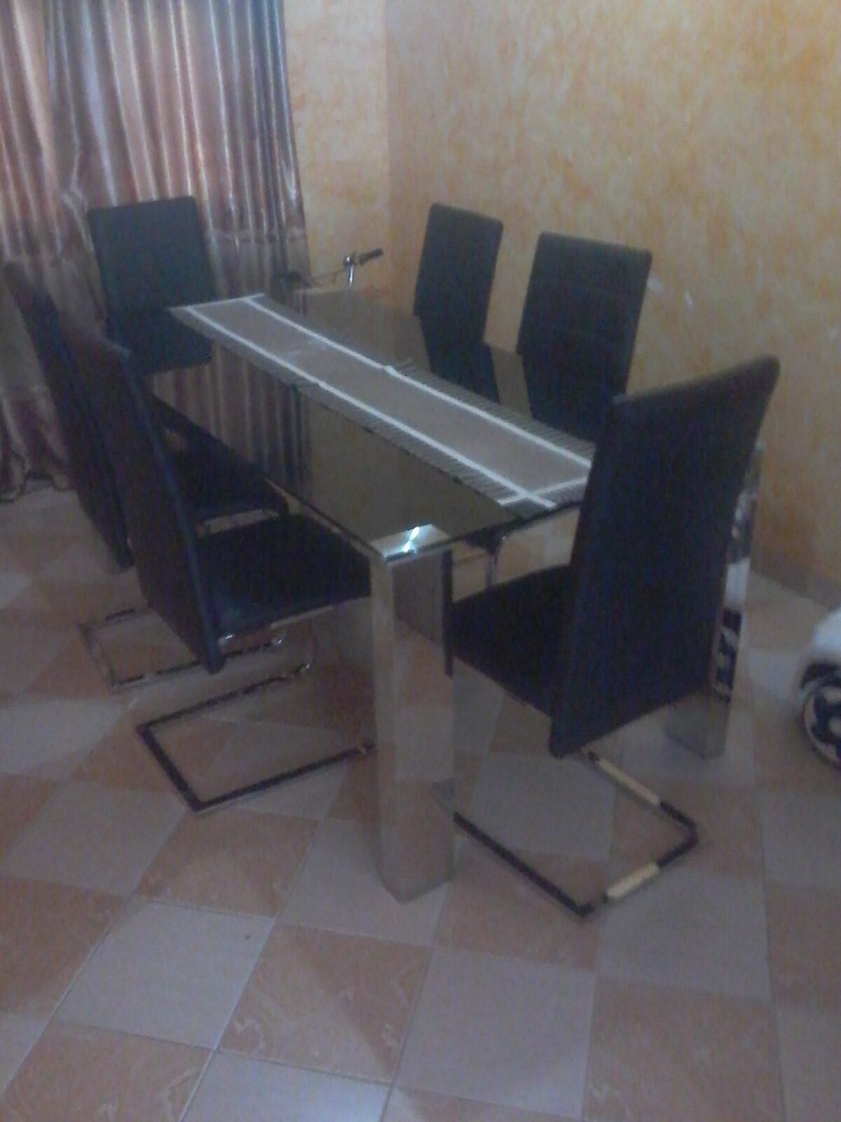 Dinning table