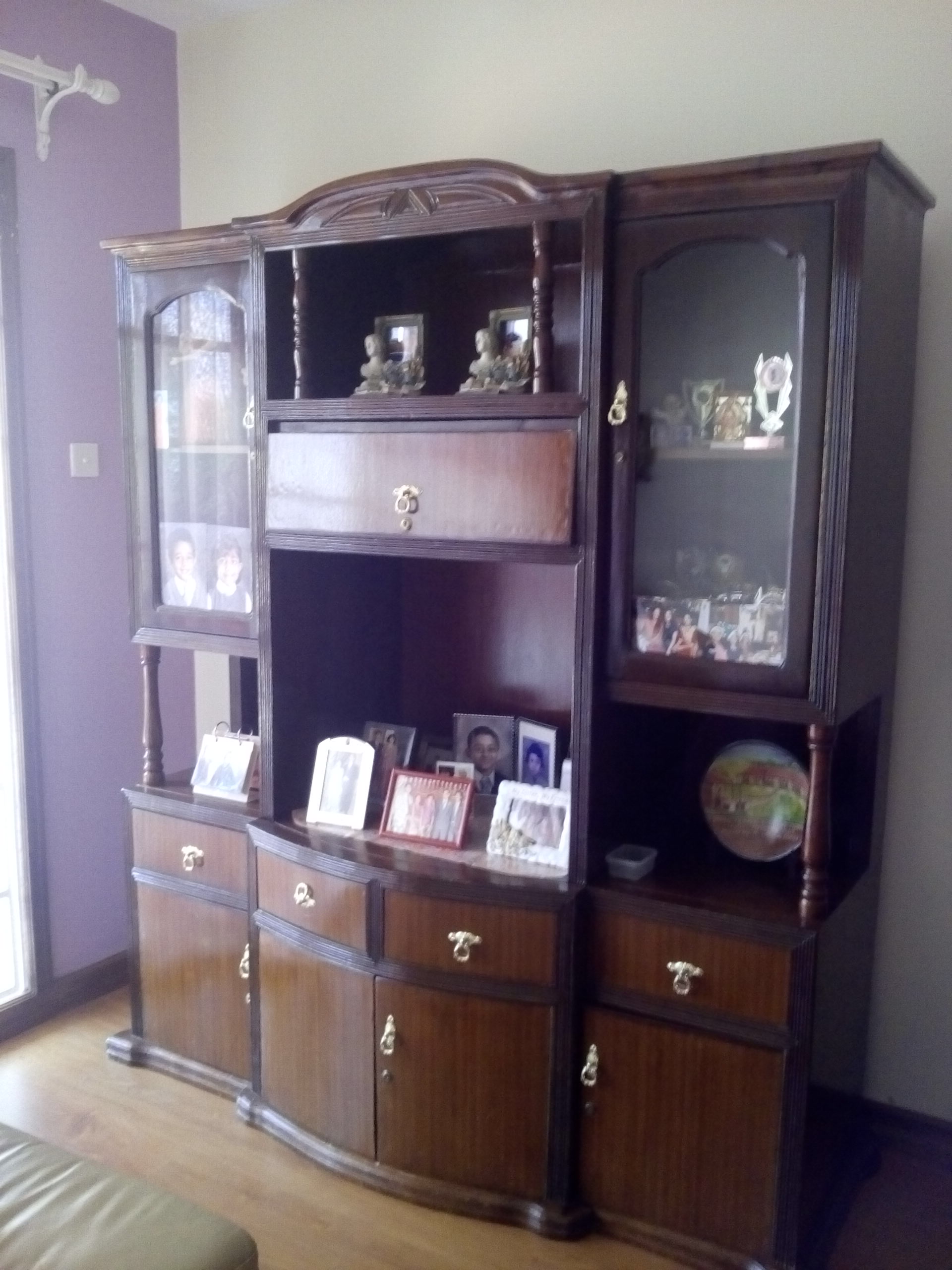 Mvuli dining table able