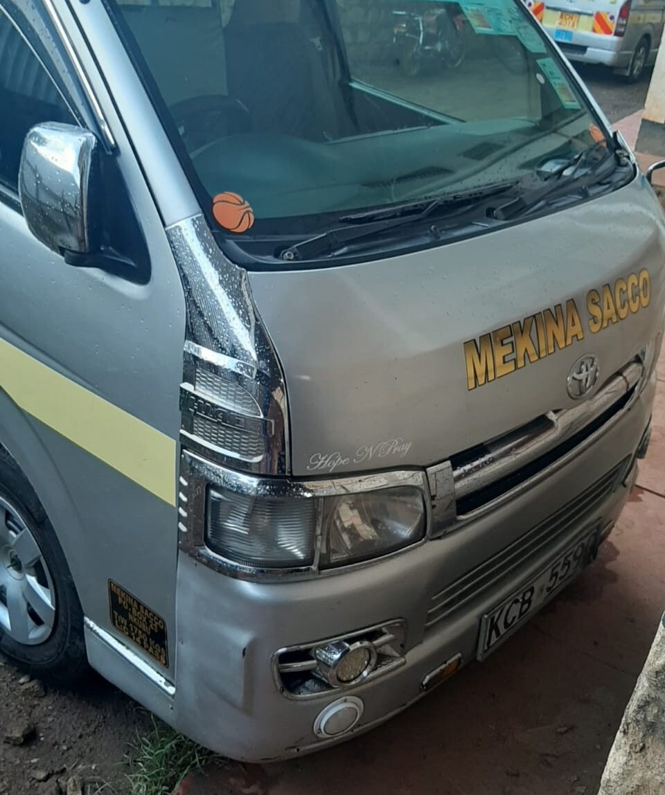 Toyota Hiace 7L