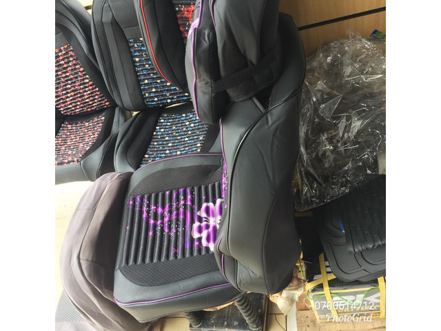 Luxury Synthetic Leather with Floral Pattern Car Seat Covers with Neck Pillows