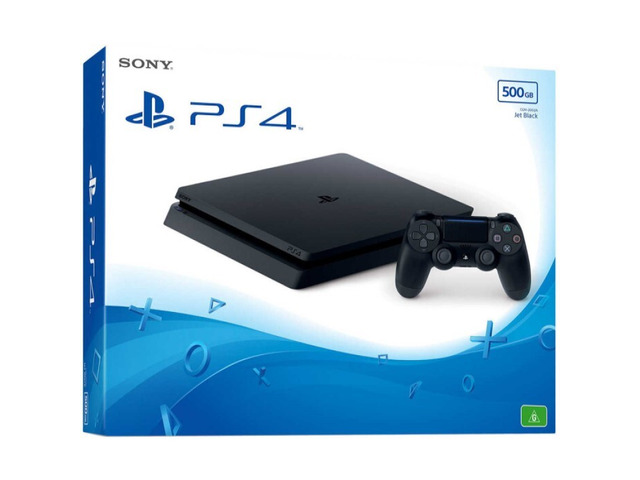 Brand new PS4 {PLAYSTATION 4} 500GB