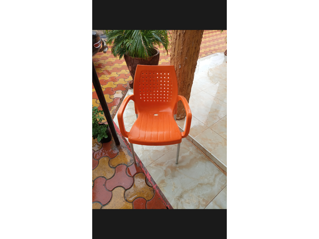 Quality plastic chairs for sale