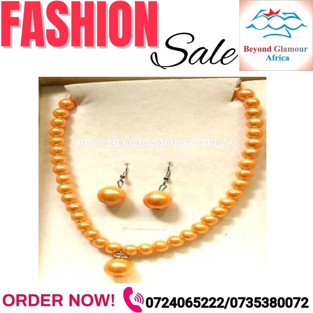 Women yellow jewelry set very fashionable and durable to have
