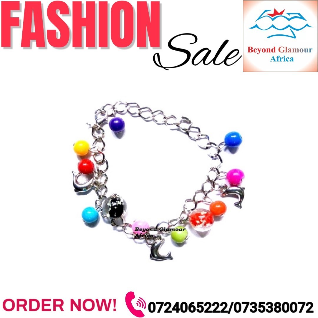 Ladies multicolored silver anklet very fashionable and durable