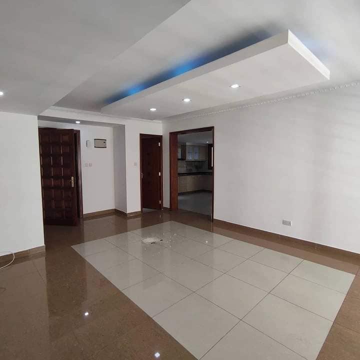 Tastefully Designed One Bedroom In Westlands School Lane