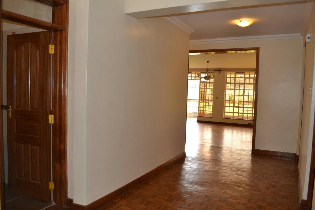 Tastefully Designed 3Bdrm With Dsq In Loresho Kaptagat Road