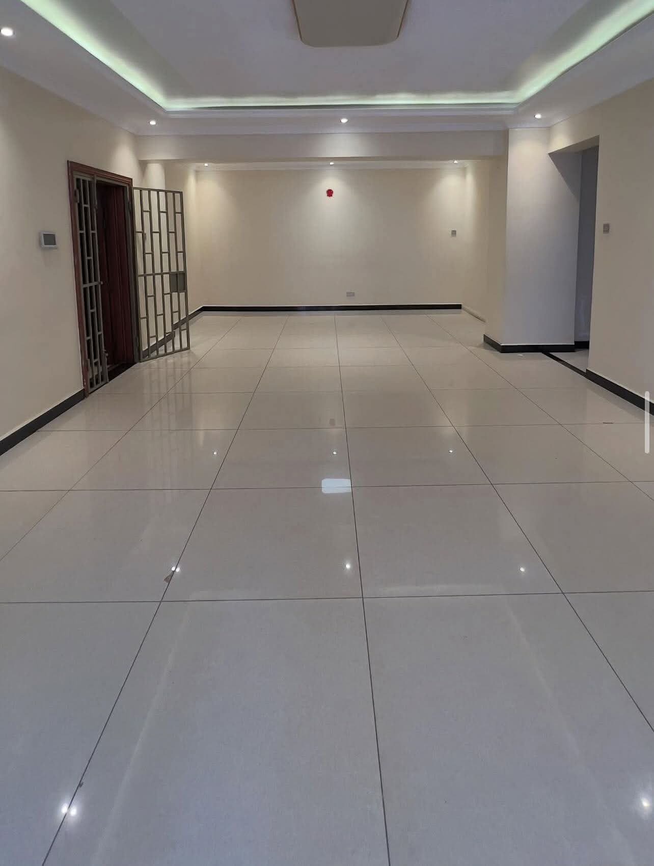 Clean unique modern lovely decent two bedroom to let at Thindigua