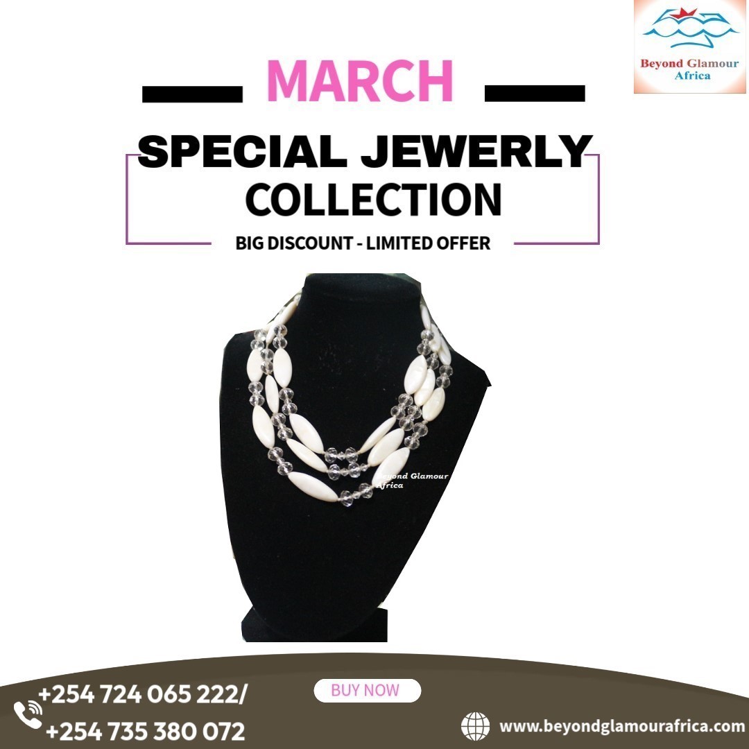 A fashionable unique pearl necklace