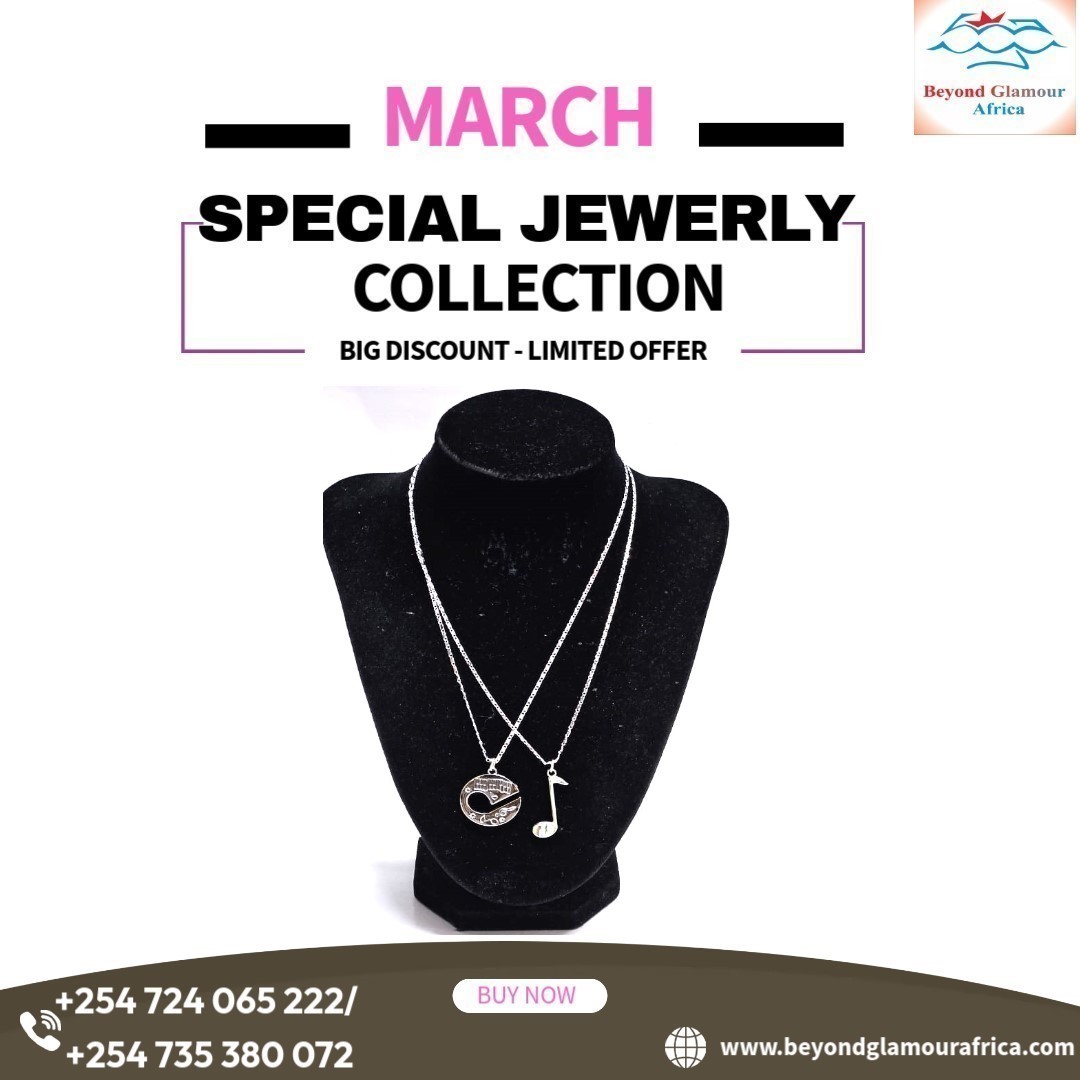 A double silver chain necklace