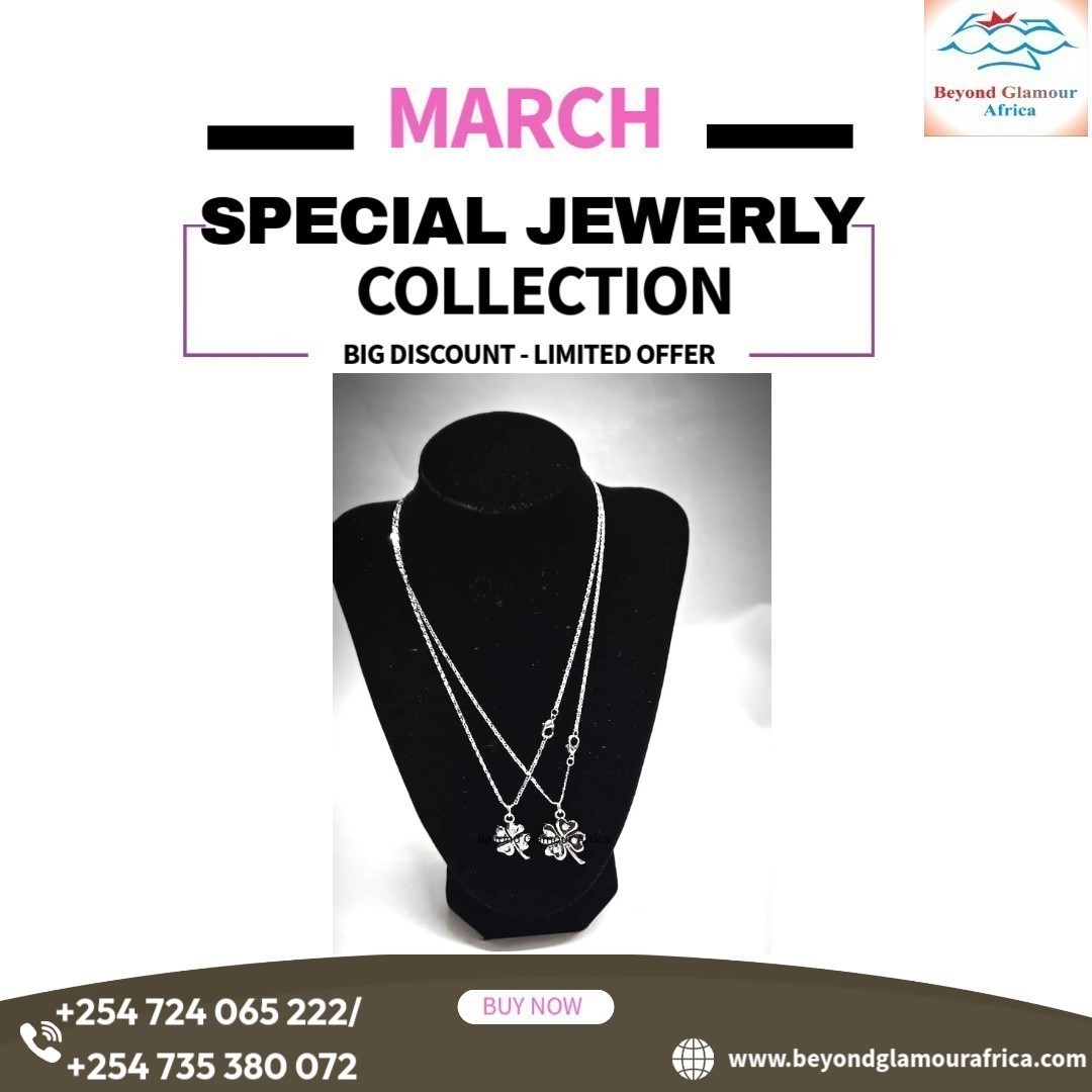 A couple flower silver chain necklace very fashionable