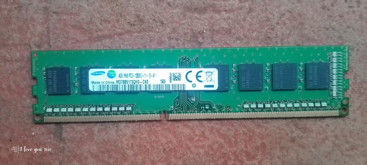 4GB RAM memory chips