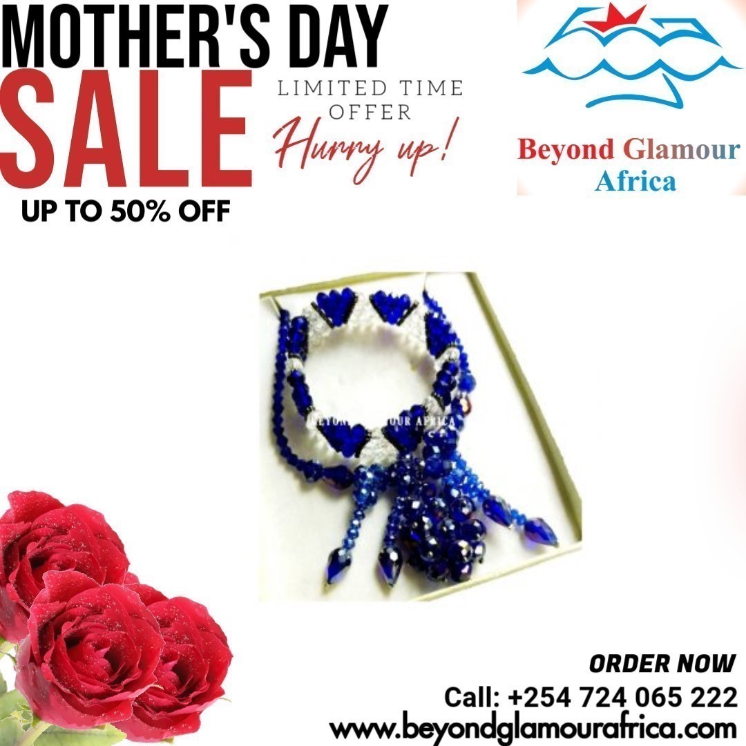 Women's blue crystal jewelry set very fashionable and classic to have