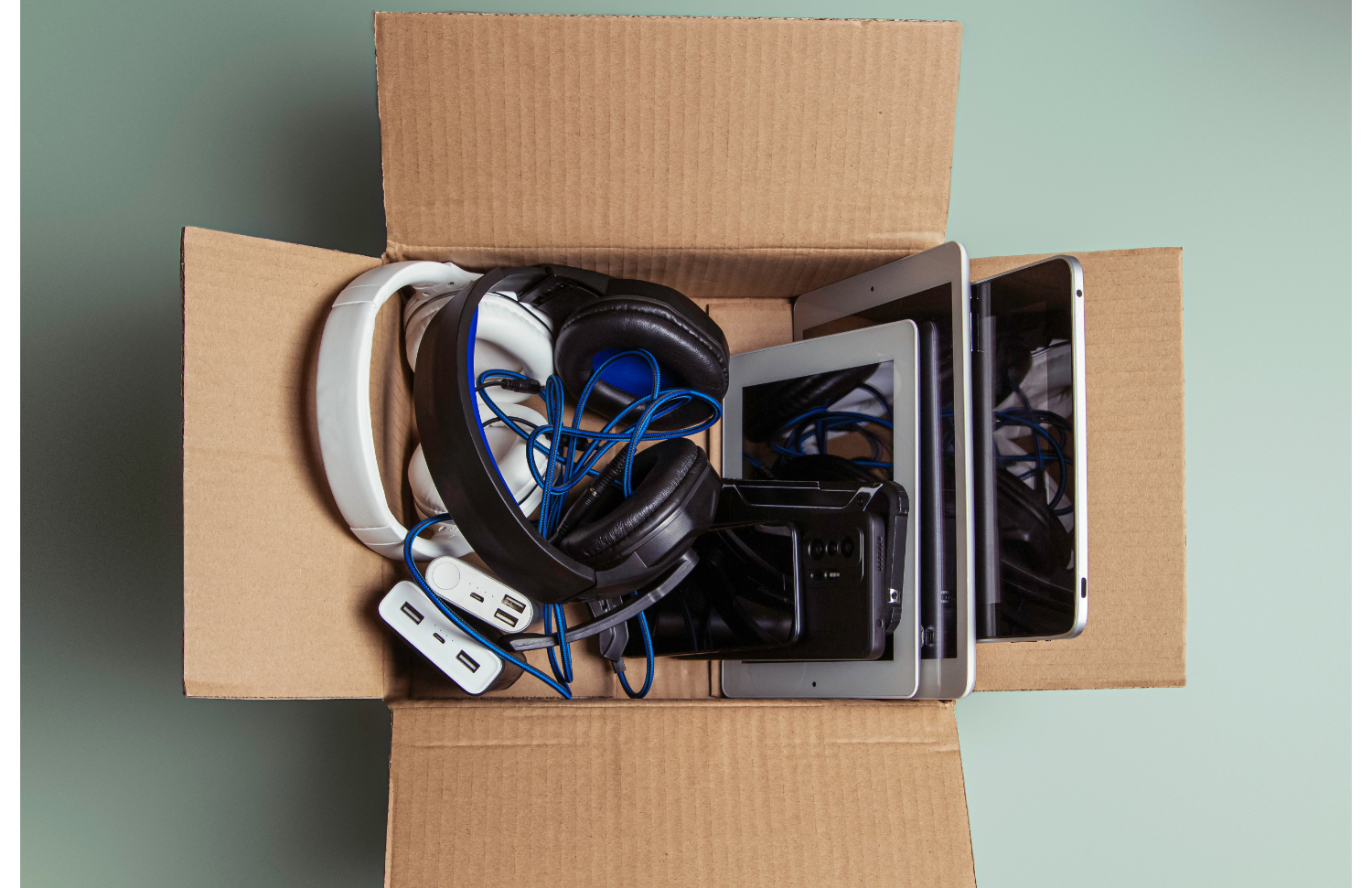 Refurbished Revolution: Your Ticket to Budget-Friendly Shopping Adventures!