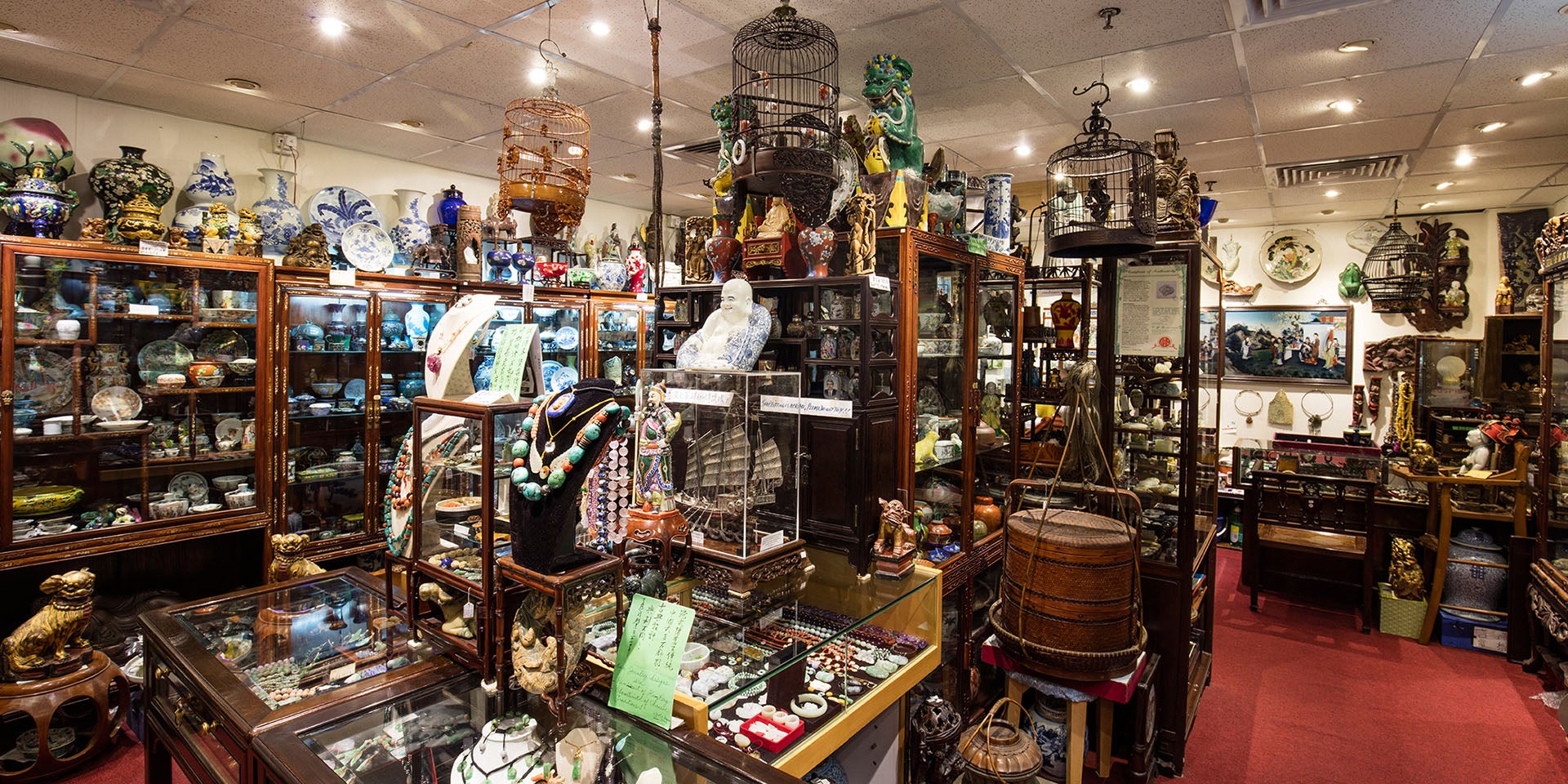 Buying and Selling Antiques and Collectibles Online