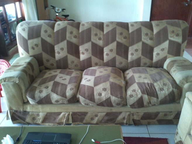 7 Seater Sofa in a Reasonable Condition