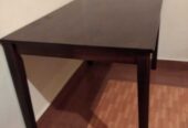 4-seater dining table