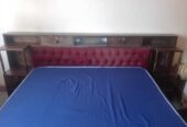 Elegant 5×6 Mahogany Bed with Mattress