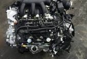 Complete and slim motor vehicle engine