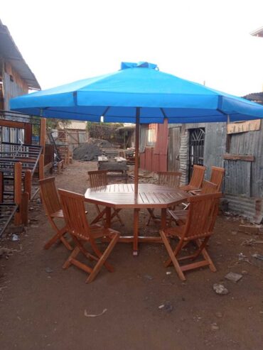 Garden umbrella / shade