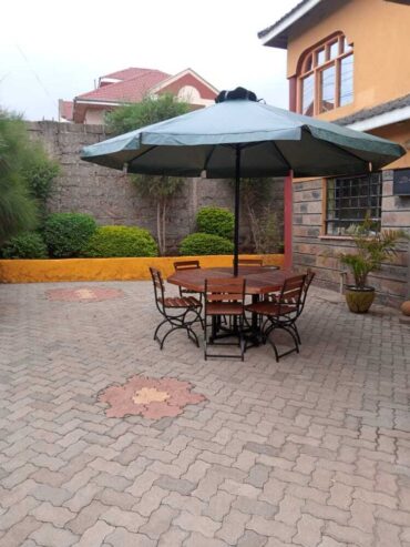 Garden umbrella / shade