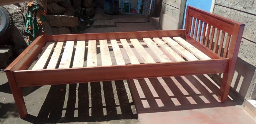 Beautiful, strong 3.5 by 6 pine bed