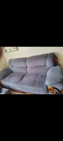 7 seater perfect condition, barely used.