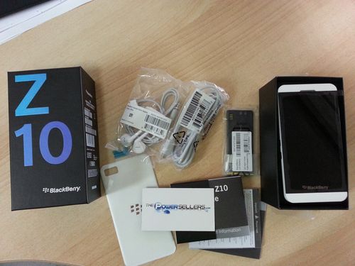 FOR SALE: iPhone 5 64GB, Samsung Galaxy SIV BlackBerry Z 10 Alfa, Porsche P9981, Nokia Lumia 800
