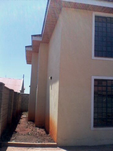 5 bedroom Membley maisonette