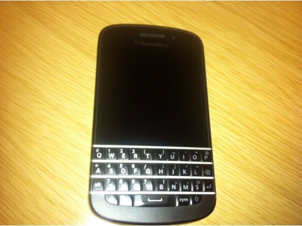 Samsung Galaxy S4 GT-i9505 $500 ,Blackberry Q10 QWERTY keyboard $500