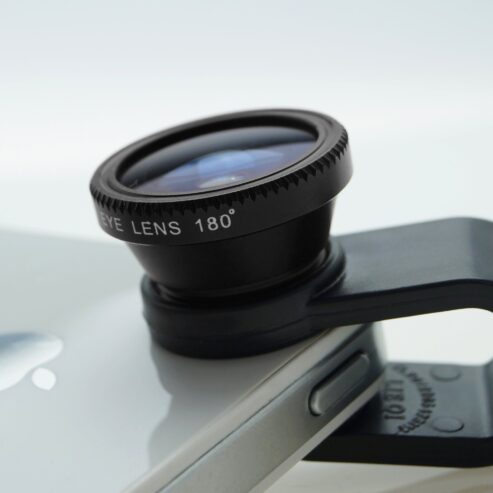 Universal 3 in 1 Lens Clip for Phones and Tablets