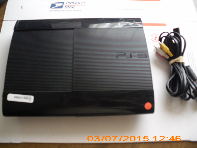 Used PS3 in perfect condition comes with fifa 15