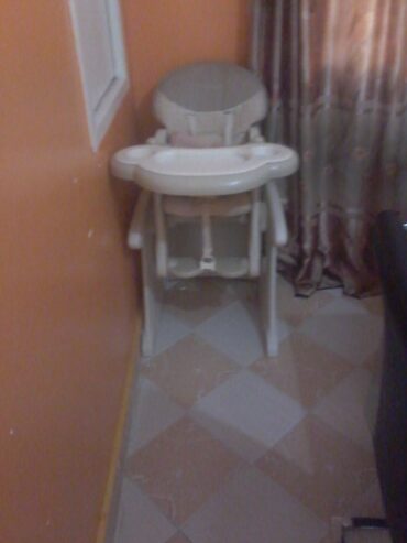 Babys feeding chair