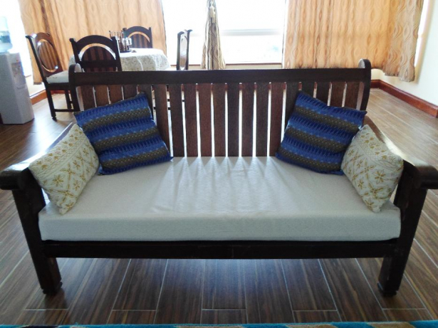 Hard coconut and mavuli wood sofa set