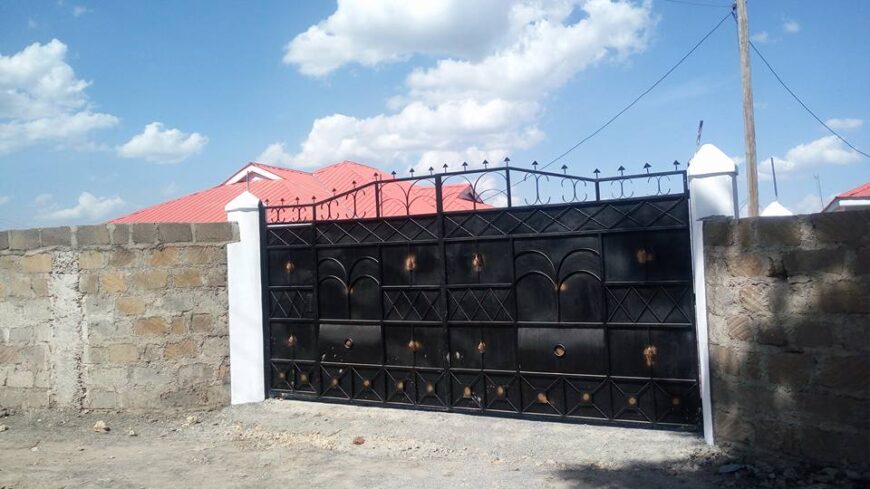 3 BEDROOM BUNGALOW for sale in Kahuho between Rongai and Kiserian.G.
