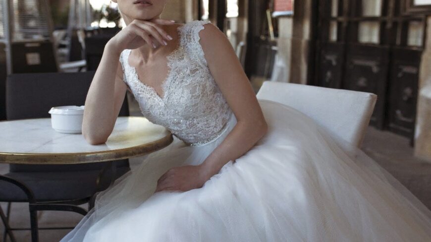 Aisha Fashion World Beautiful Wedding Veil – Elegance for Your Special Day