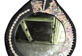 Customized calabash-shaped African mirrors offer a unique blend of cultural aesthetics and personalized design.
