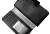 Women’s black leather wallet very fashionable to have