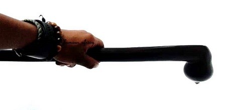 Men’s black wooden rungu very fashionable to have