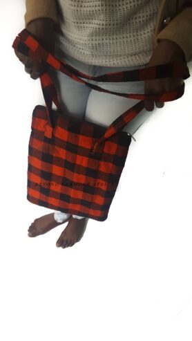 Ladies red and black sling bag very fashionable to have