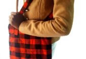 Ladies red and black sling bag very fashionable to have