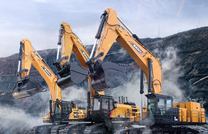 EXCAVATOR